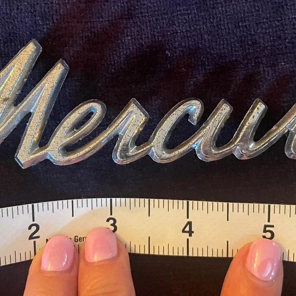 Vintage Mercury Cougar Car Emblem - Picture 4 of 5